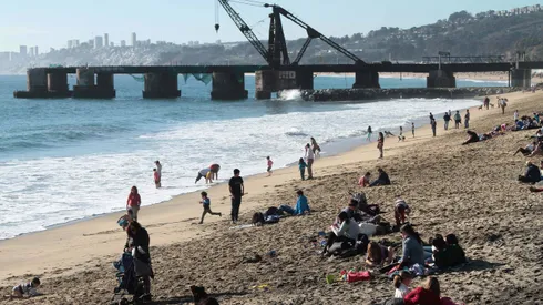 Revisa los días libres en el calendario 2023.
