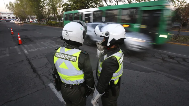 Revisa si hay o no restricción vehicular los días feriados en Chile.