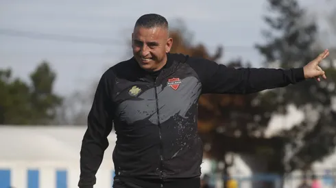 Jaime García agacha el moño con la dirigencia de Ñublense.