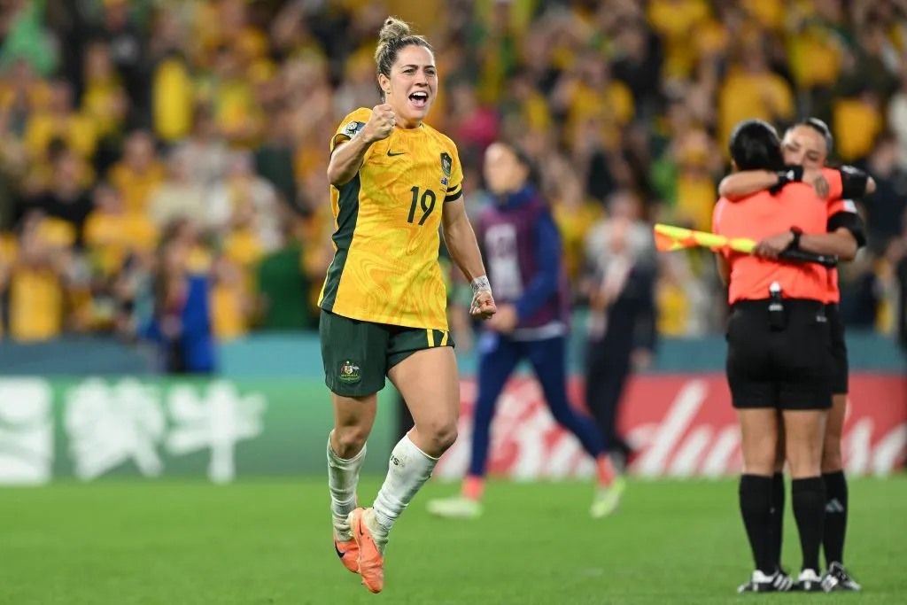 El abrazo de las chilenas luego de la clasificación de Australia en el Mundial Femenino. (Photo by Bradley Kanaris/Getty Images)