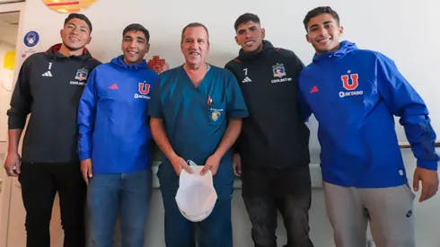 Jugadores de Colo Colo y la U en la órbita panamericana compartieron juntos con niños del Hospital Roberto del Río.