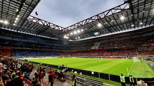 El San Siro seguirá existiendo tras la intervención de las autoridades de Lombardía.