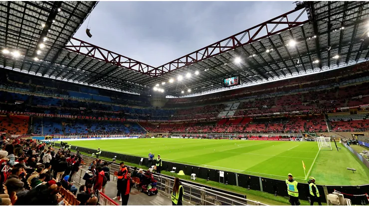 El San Siro seguirá existiendo tras la intervención de las autoridades de Lombardía.
