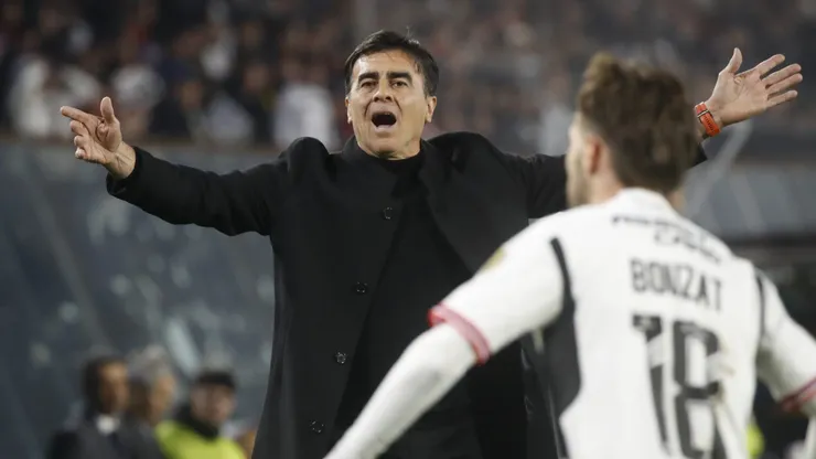 Quinteros espera ser el DT que más años consecutivos esté al mando de Colo Colo en el Siglo XXI