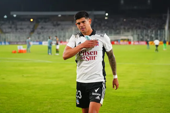 Esteban Pavez llegó de cara al 2022 a Colo Colo proveniente del Tijuana de México. | Foto: Guillermo Salazar.