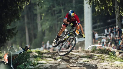 Martín Vidaurre vuelve a Europa para conquistar una nueva jornada del Campeonato Mundial de XCO.