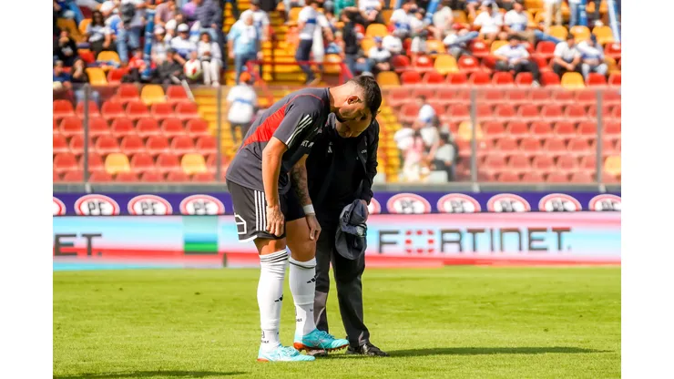Matías de los Santos sufrió un problema en la rodilla que requirió operación. Aún se recupera.