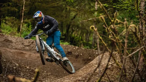 Pedro Burns compitió en la Tercera Fecha del Tour Nacional de Descenso, en el Cerro Chena.