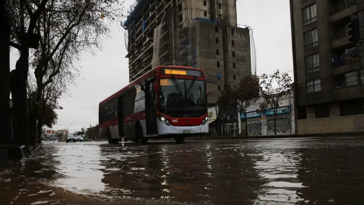 ¿Qué días llovería? Alertan en Santiago por precipitaciones