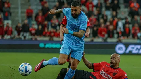 El delantero nacional avanza en Copa Libertadores.