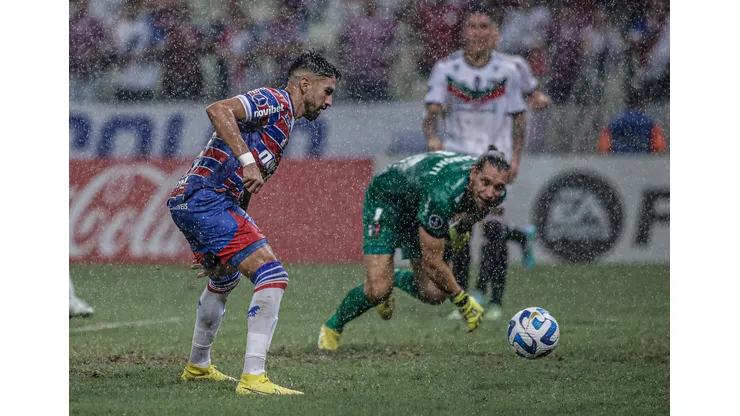 Lucero y Fortaleza están en problemas por el abandono del jugador de Colo Colo