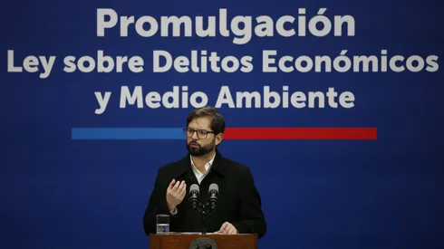 Promulgacion de la ley sobre Delitos Economicos y atentados contra el Medio Ambiente.
