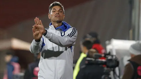 El técnico universitario quiso dar un salto en el mercado de pases, pero no lo dejaron.