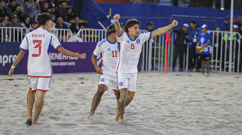 La Roja lidera el Sudamericano de fútbol playa tras golear a Uruguay