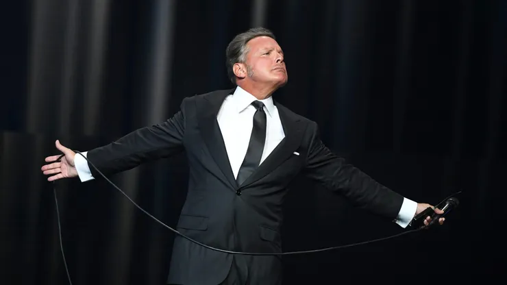 Luis Miguel.