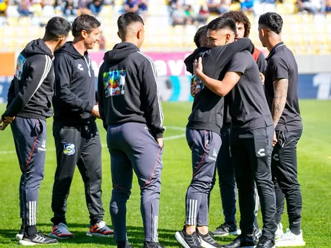 Joan Cruz comparte abrazos y sonrisas con sus ex compañeros albos