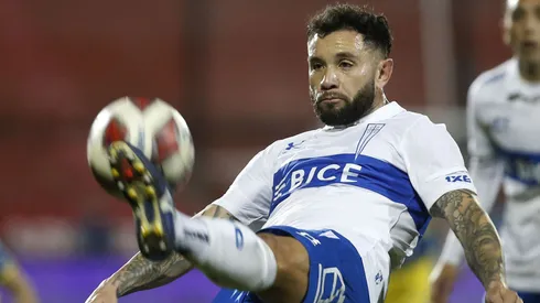 Formación: Mena regresa en la Católica.