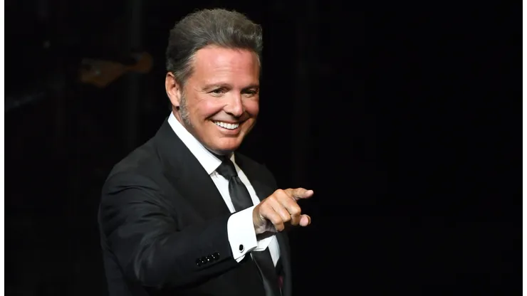 Este es el show de apertura del concierto de Luis Miguel en Chile.