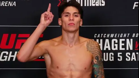Ignacio Bahamondes dio el peso sin problemas y está listo para subir al octágono del UFC.
