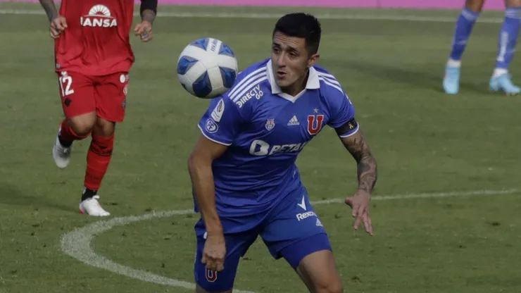 Ignacio Tapia podría volver a la titularidad en Universidad de Chile.