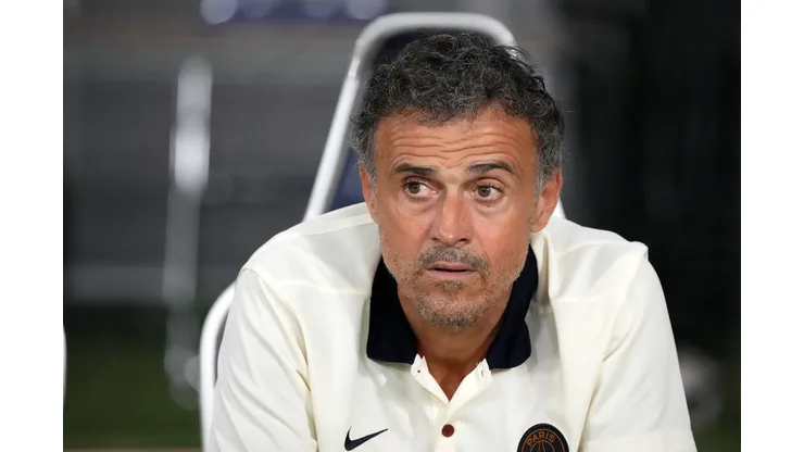 Luis Enrique medita posible dimisión de París Saint-Germain.