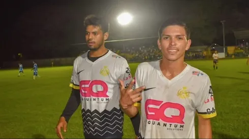 A la derecha. Jesús Alberto López