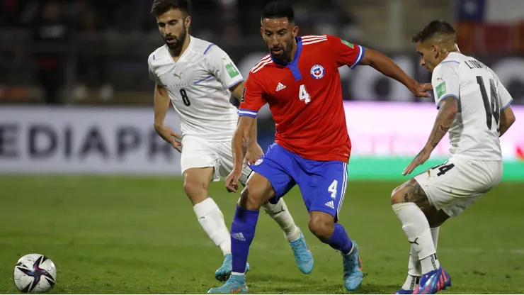 Mauricio Isla se fue de Universidad Católica y desde entonces se encuentra sin club.
