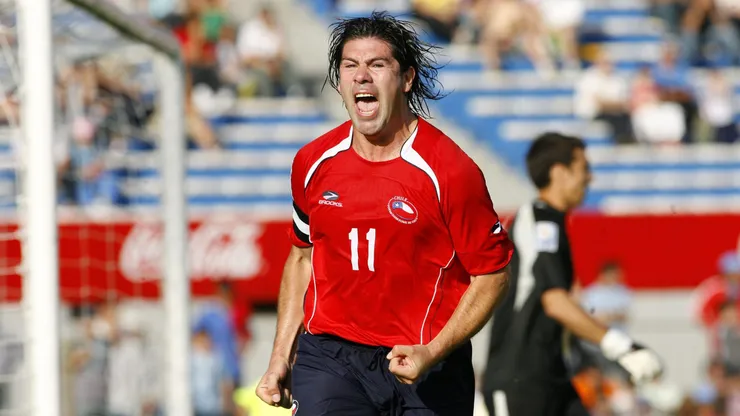 Salas marcó un recordado doblete ante Uruguay en Montevideo
