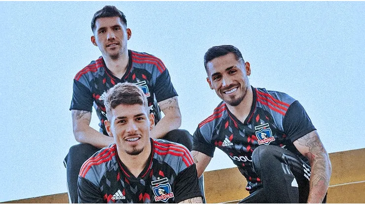 La nueva camiseta del Cacique para la Copa Chile 2023.