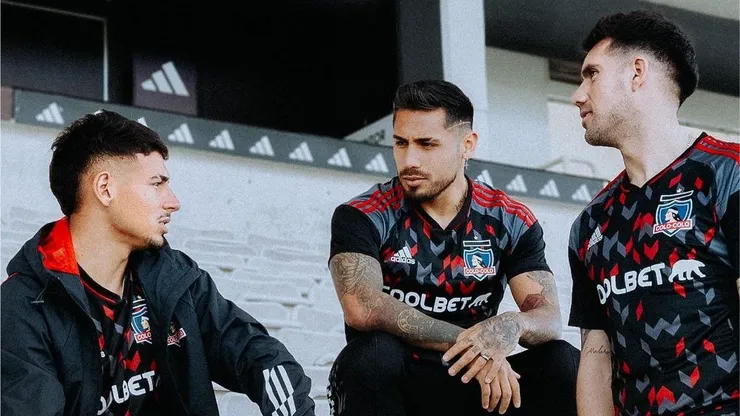 Colo Colo jugará con una camiseta alternativa