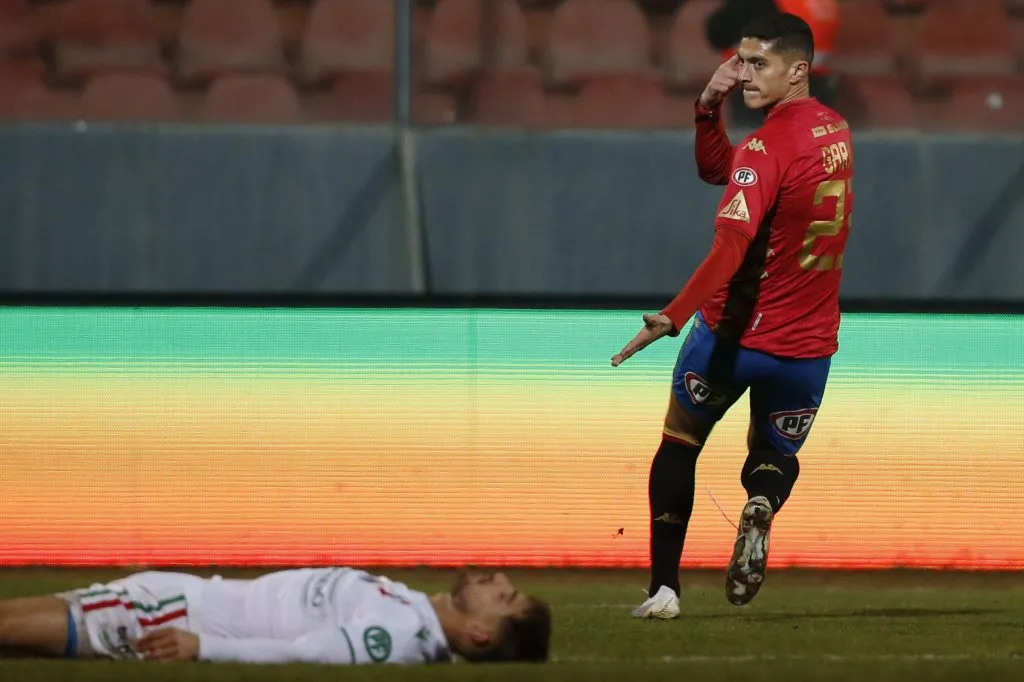Leandro Garate festeja uno de los dos goles que le marcó al Audax Italiano. (Dragomir Yankovic/Photosport).