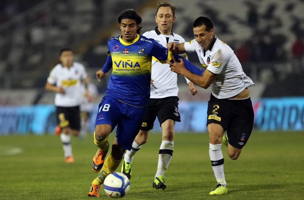 Luis Vila en acción ante Colo Colo. (Martin Thomas/Photosport).