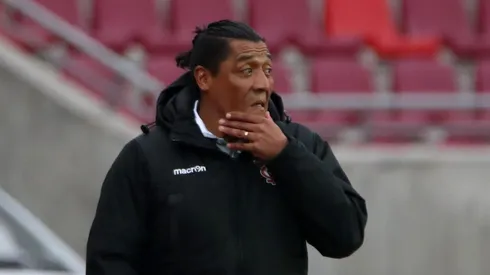 Kalule Meléndez tuvo un divertido cruce con un niño en una escuela de fútbol.