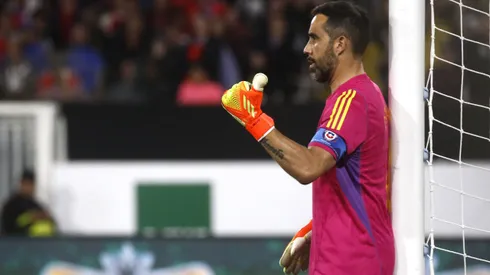 Claudio Bravo no fue tenido en cuenta otra vez por Eduardo Berizzo para la Roja.