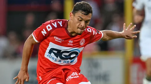 Nayel sale en camilla poco antes de ser nominado a la Roja.