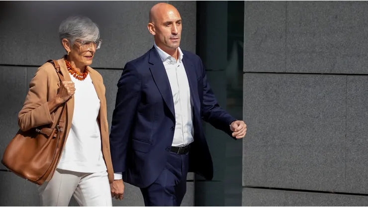 Luis Rubiales está en juicio por beso a Jenni Hermoso en España.