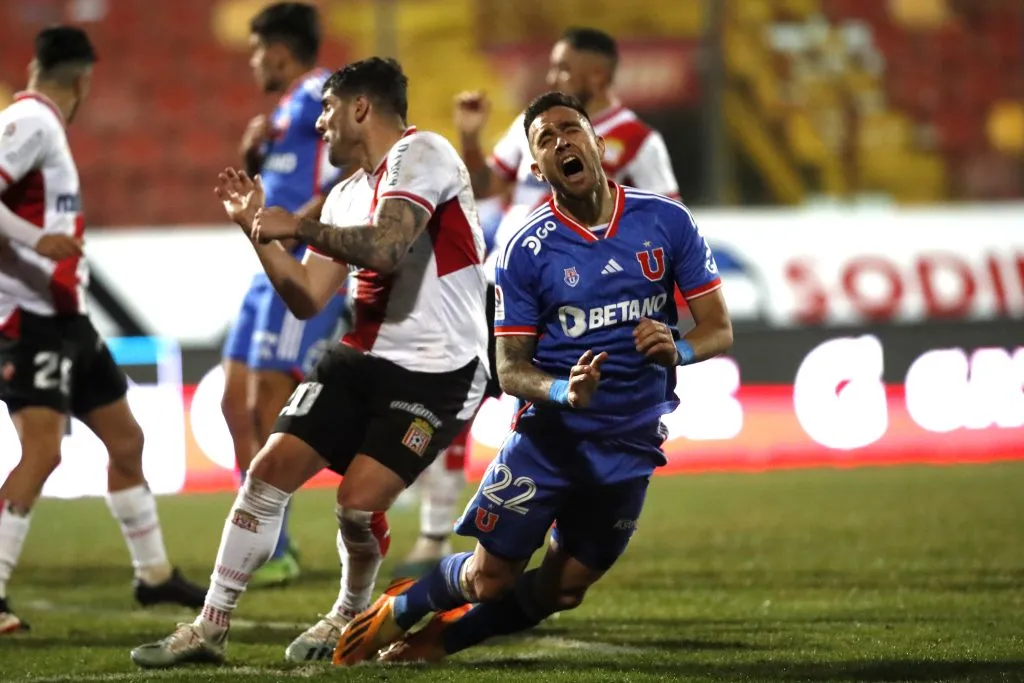 La U atraviesa un delicado momento deportivo (Photosport)