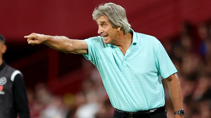 Manuel Pellegrini no estuvo en el entrenamiento del Betis por un viaje a nuestro país.