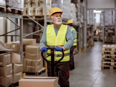 ¿Cuál es el programa que subsidia a quienes contraten adultos mayores?