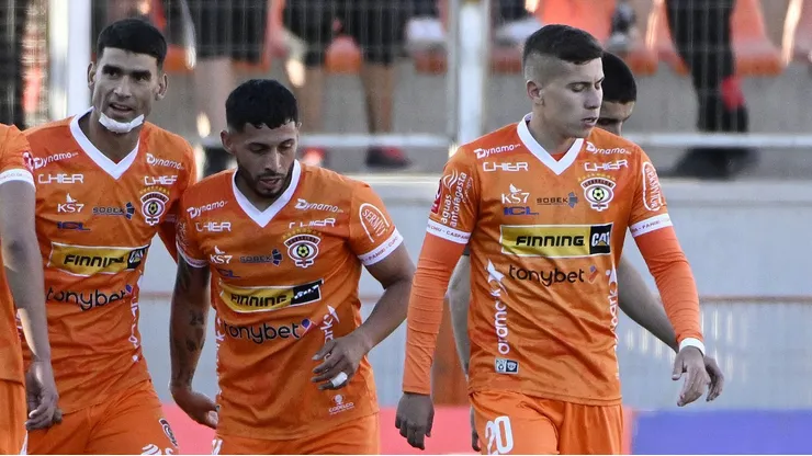 Felipe Villagrán fue distinguido por su actuación ante Colo Colo. Sí, la foto no refleja el buen nivel que ofreció el "20" de Cobreloa.