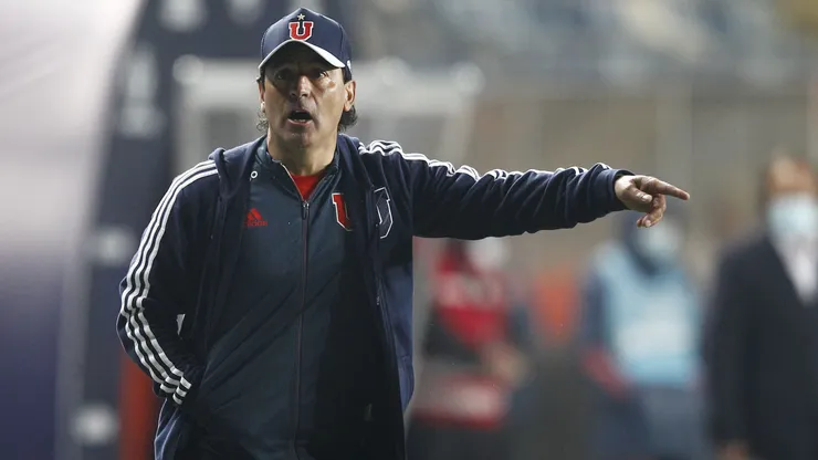 Esteban Valencia fue entrenador de Universidad de Chile.