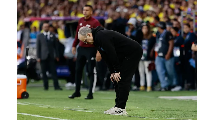 Marcelo Bielsa ha sumado muchas polémicas en su arribo a Uruguay. | Foto: Getty