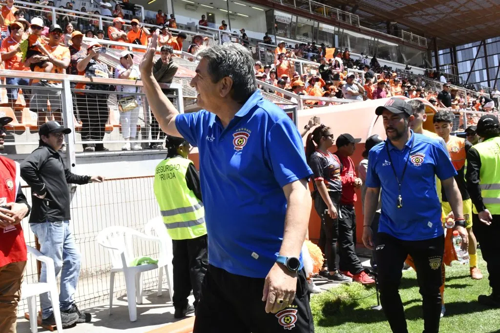 Emiliano Astorga se ha ganado el cariño del público de Cobreloa, puntero del Campeonato Ascenso 2023 al momento de escribir esta nota. (Pedro Tapia/Photosport).