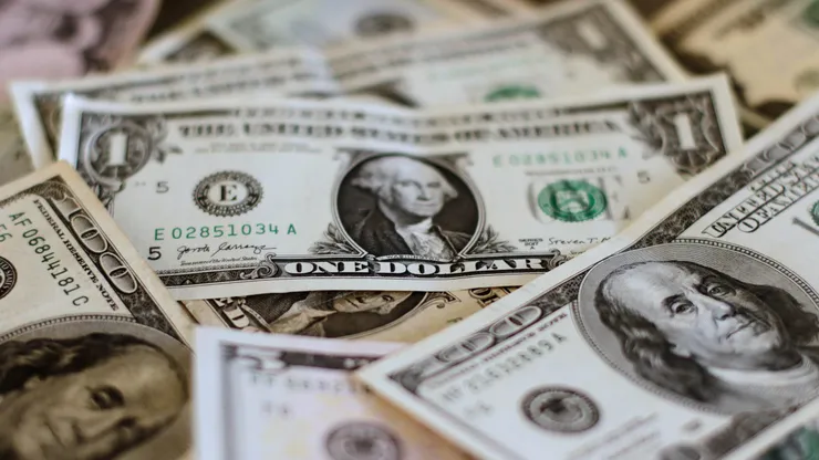 El dólar alcanzó este martes su peak en el 2023.