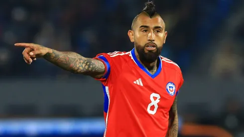 Arturo Vidal le quedan seis meses para sacar su curso de entrenador.