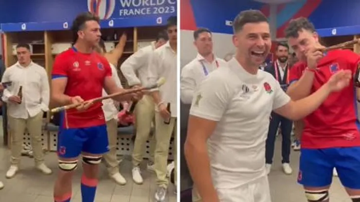 El capitán Martín Singren le regala a los ingleses el instrumento mapuche en señal de deportividad.