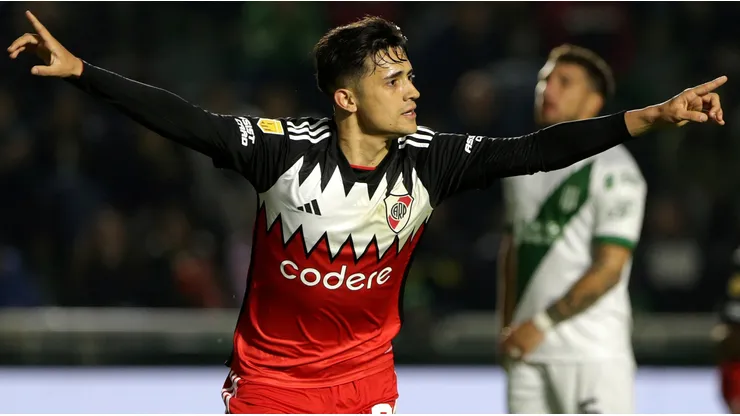 Pablo Solari abrió la cuenta para River Plate ante Banfield.