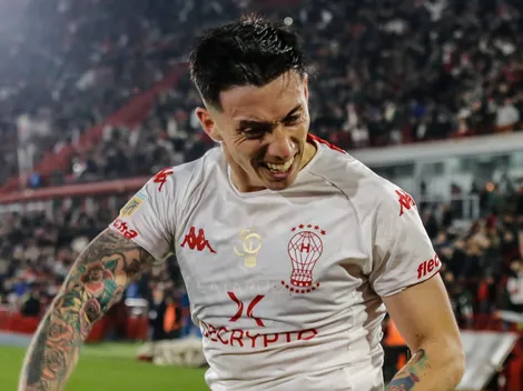 Hinchas de Huracán vueltos locos con Echeverría y Alarcón