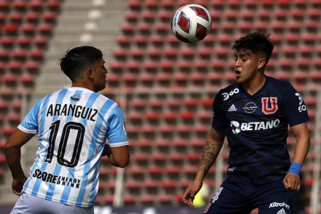 Magallanes pelea por no descender y la U por entrar a Copa Sudamericana (Photosport)