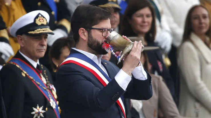 El Presidente Gabriel Boric encabeza la Parada Militar 2023 en la elipse del Parque O’Higgins.